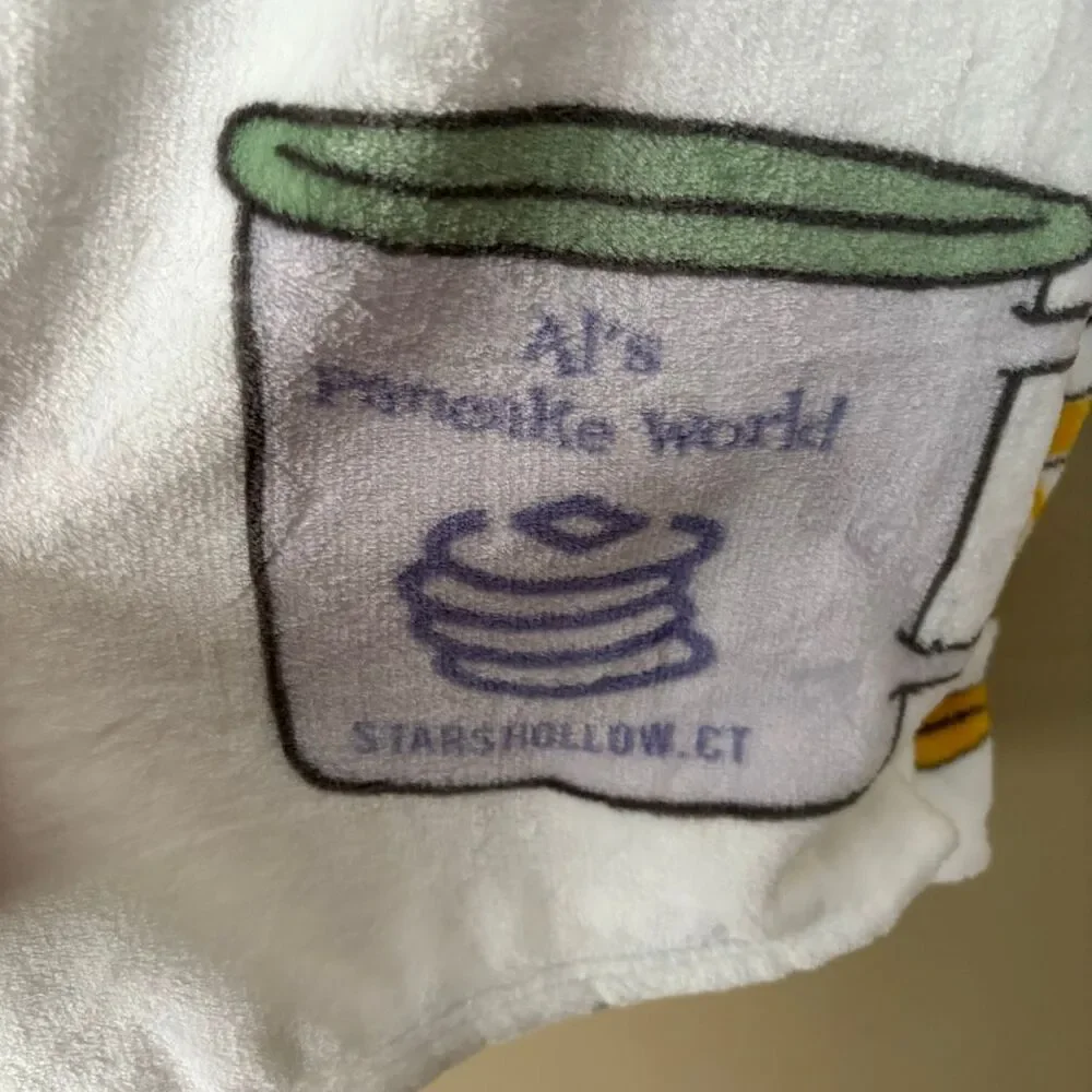 Gilmore Girls Mugs Plush Throw Blanket 50x70 Stars Hollow Chilton Al's Pancake